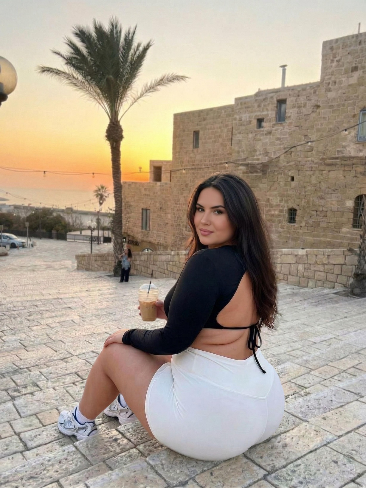 בתל אביב- בחורה פרטית חזקה